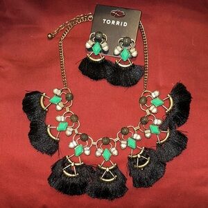 🖤  Black Fringe & Turquoise Statement Necklace + Matching Earrings (NWT)